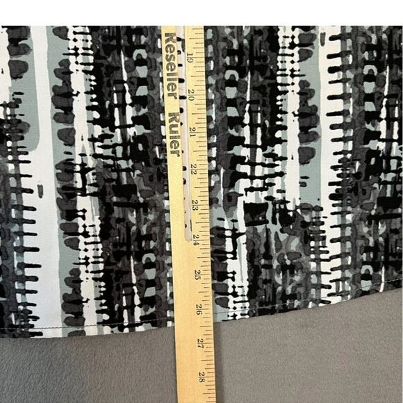 CARHARTT force cross flex v-neck scrub top C12114 black grey size XS womens - Picture 7 of 16